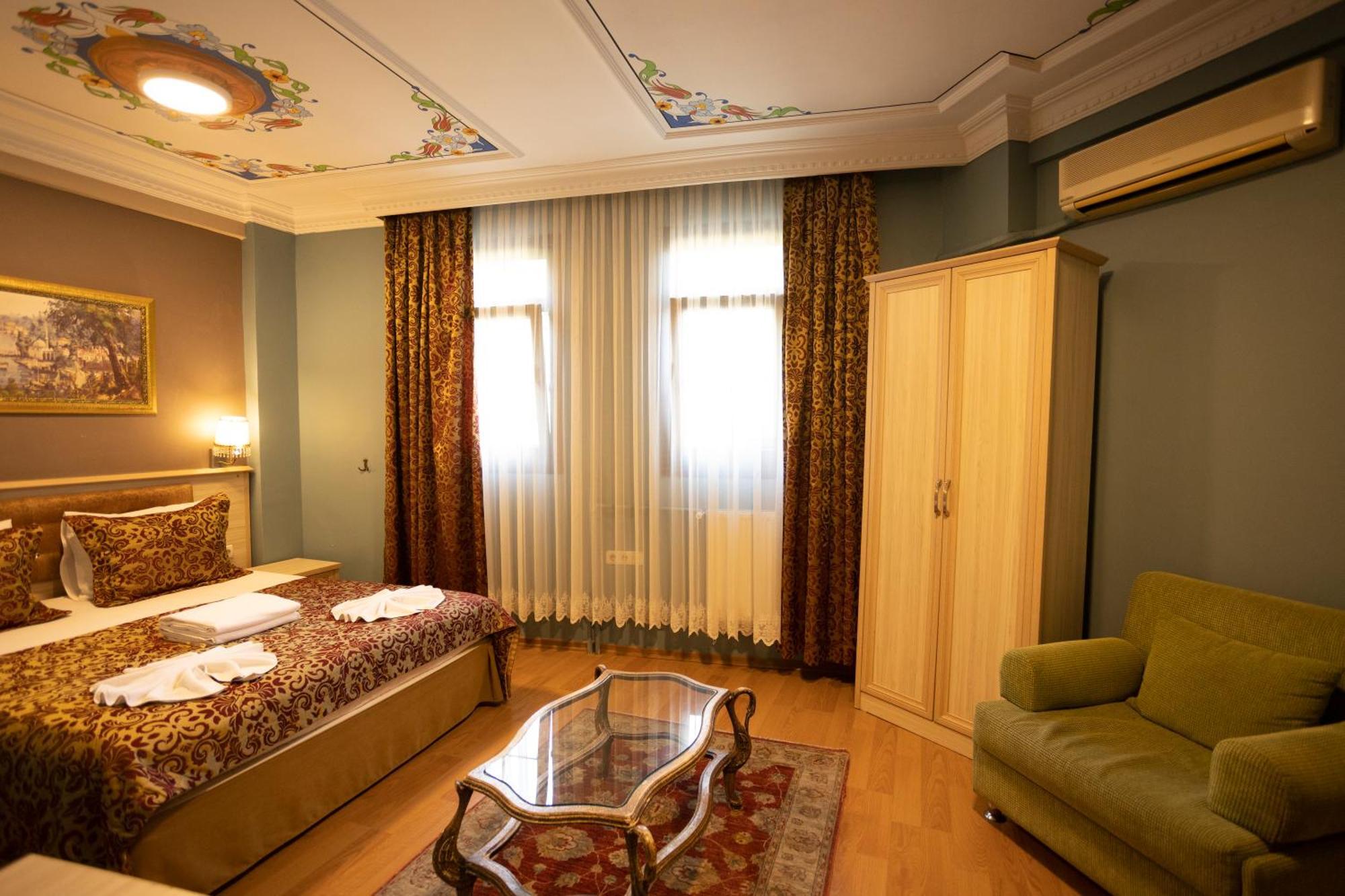 Tashkonak Studio Suites Istanbul Exterior photo